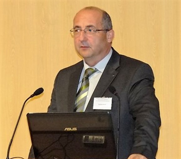 XIII. Nemzetk�zi K�zleked�si Konferencia