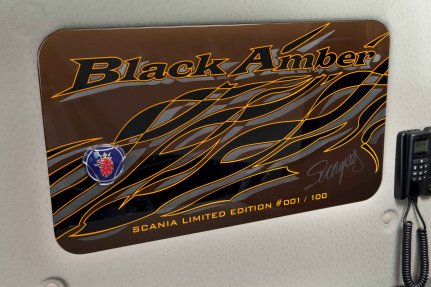 Scania V8 Black Amber