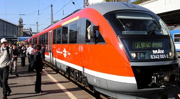 g�r�g Desiro motorvonat