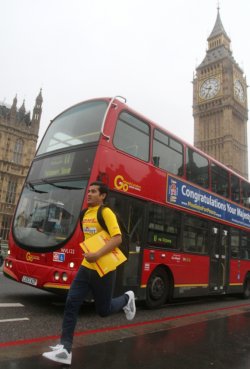 Olimpia ideje alatt DHL fut� fut�rok