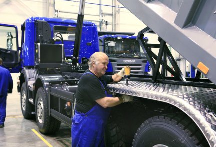 Scania: tehergpjrm sszeszerel zemegysg Szentptervron