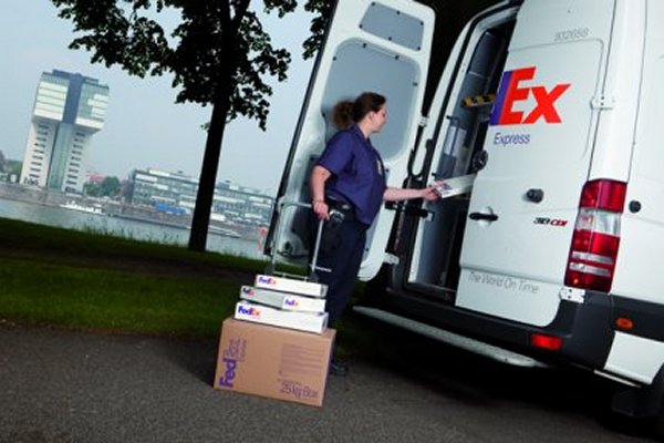 FedEx: cs�csforgalom