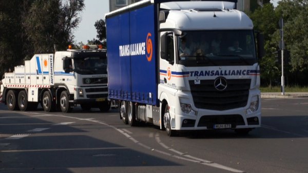 Kamionos felvonul�s