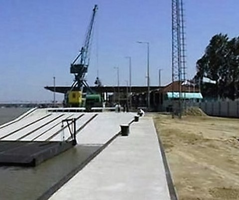 Ro-Ro kikötő Baja