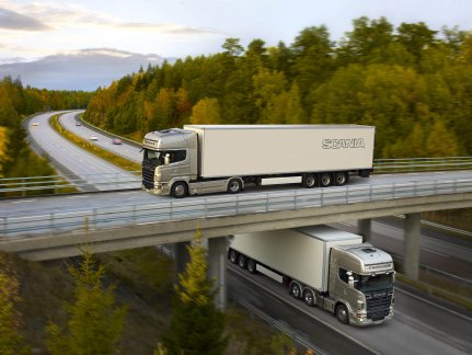 Scania V8 a hídon