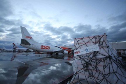 TNT Express Boeing 767
