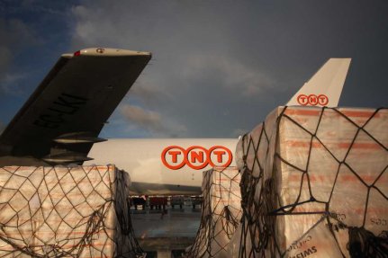 TNT Express Boeing 767