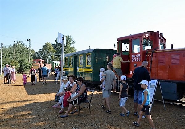 Balatonfenyvesi kisvasút