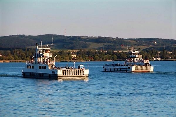 Balatoni kompok