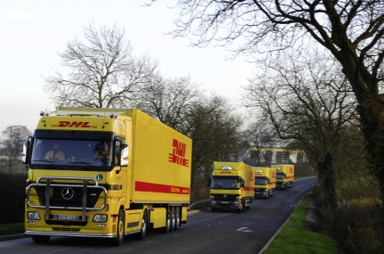 F 1 DHL sz�ll�t�s Budapestre