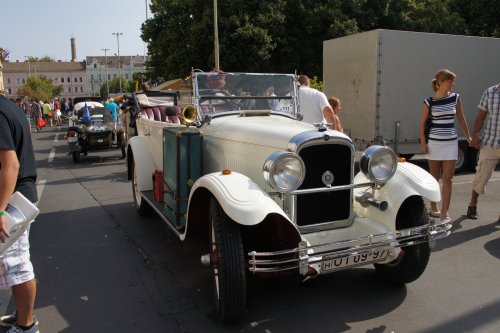 IX. Nemzetk�zi D�l-alf�ldi Continental Oldtimer Fesztiv�lt Szeged 2013 