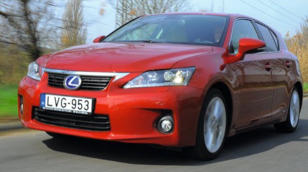 Lexus CT 200h hibrid autó