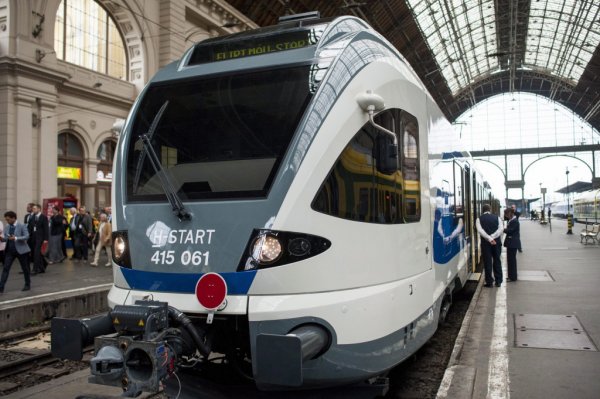 MÁV-Start új Flirt motorvonat