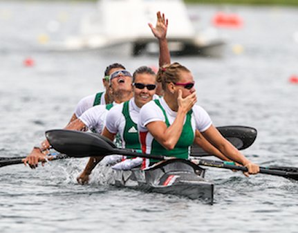 Szabó Gabriella, Kozák Danuta, Kovács Katalin és Fazekas Krisztina a K-4 500