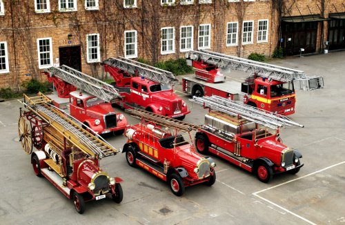 Scania tűzoltó és műszaki mentőjárművek. Scania-Vabis 1915, 1919, 1931, 1939, 1951 - L64, 1981 - Scania LB81, Södertälje, Svédország