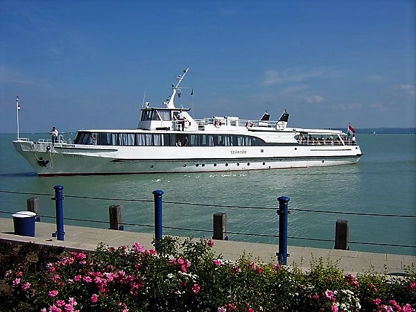 Szántód hajó Balatonfüreden